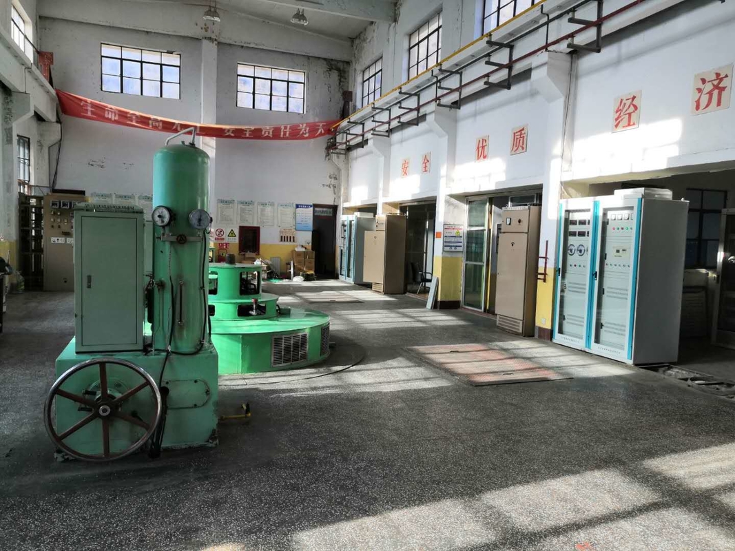 Kisaran kecepatan 300-3000rpm Generator Turbin Air Dengan Panel Kontrol Mikro Governor