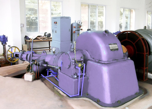Metode pemasangan vertikal / horisontal 500kW Turgo Turbine Hydro Generator Dengan AVR Disesuaikan