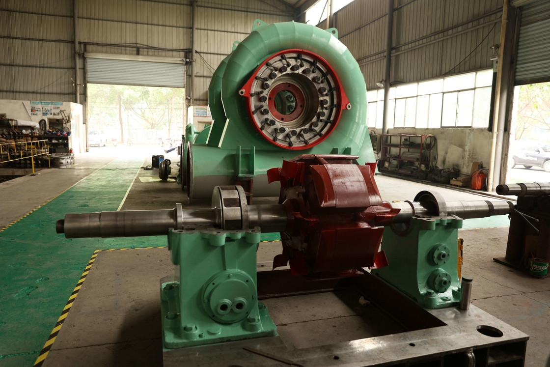 Daya Turbin Air Vertikal Generator tanpa sikat 200kw-20mw 450-1000 RPM 220V-690V