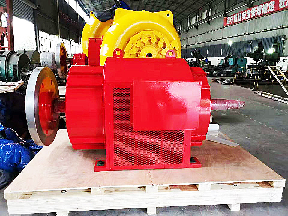 Generator Turbin Air Warna Disesuaikan untuk Instalasi Indoor / Outdoor 300-3000rpm Range Kecepatan