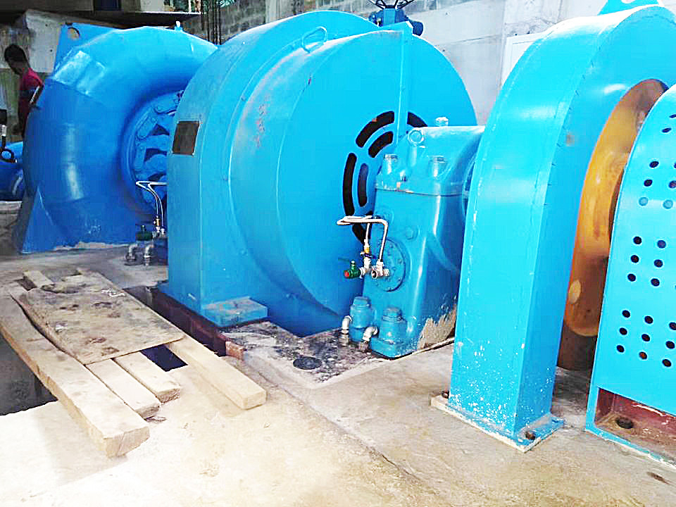 450-2000RPM Kecepatan Nominal Francis Hydro Turbine Generator Modus pemasangan vertikal atau horizontal