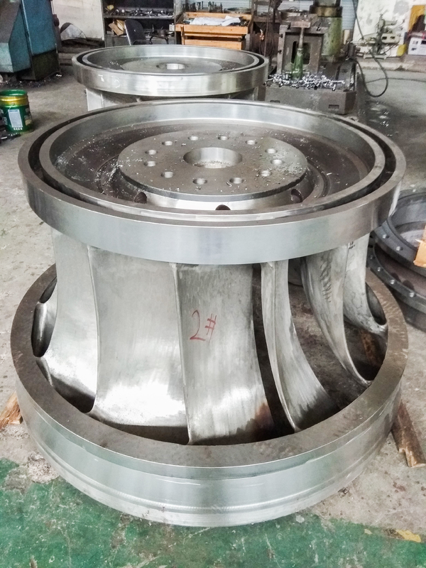 Vertikal atau Horizontal Francis Turbine Generator 400V 800V 6.3kV 10kV 50Hz/ 60HZ 20m-300M Nominal Kepala Air