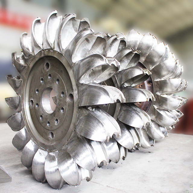 Efisiensi Pelton Turbine Generator IP54 Rating Air/Oil Cooling Speed Range 500-3000r/min