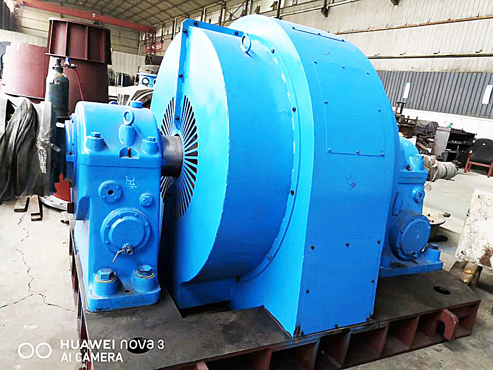 Generator Turbin Air Tegangan Vertikal/Horizontal Disesuaikan Dengan Panel Kontrol Otomatis / Manual