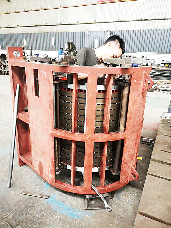 Mode Eksitasi Disesuaikan Turbin Air Generator 200kw-20mw Daya Keluar Instalasi horizontal