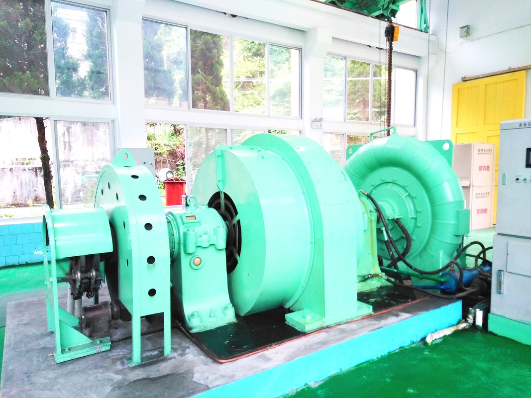 Otomatis 400V 800V 6.3kV 10kV tegangan nominal Francis Turbine Generator Dengan kekuatan nominal 300KW-20MW