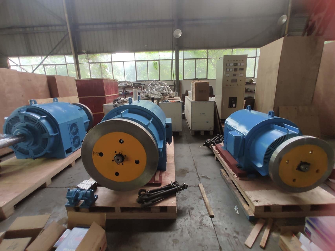 Voltage Water Turbine Generator Sistem Kontrol Otomatis Pendingin Dalam/Di Luar 450-1000 RPM