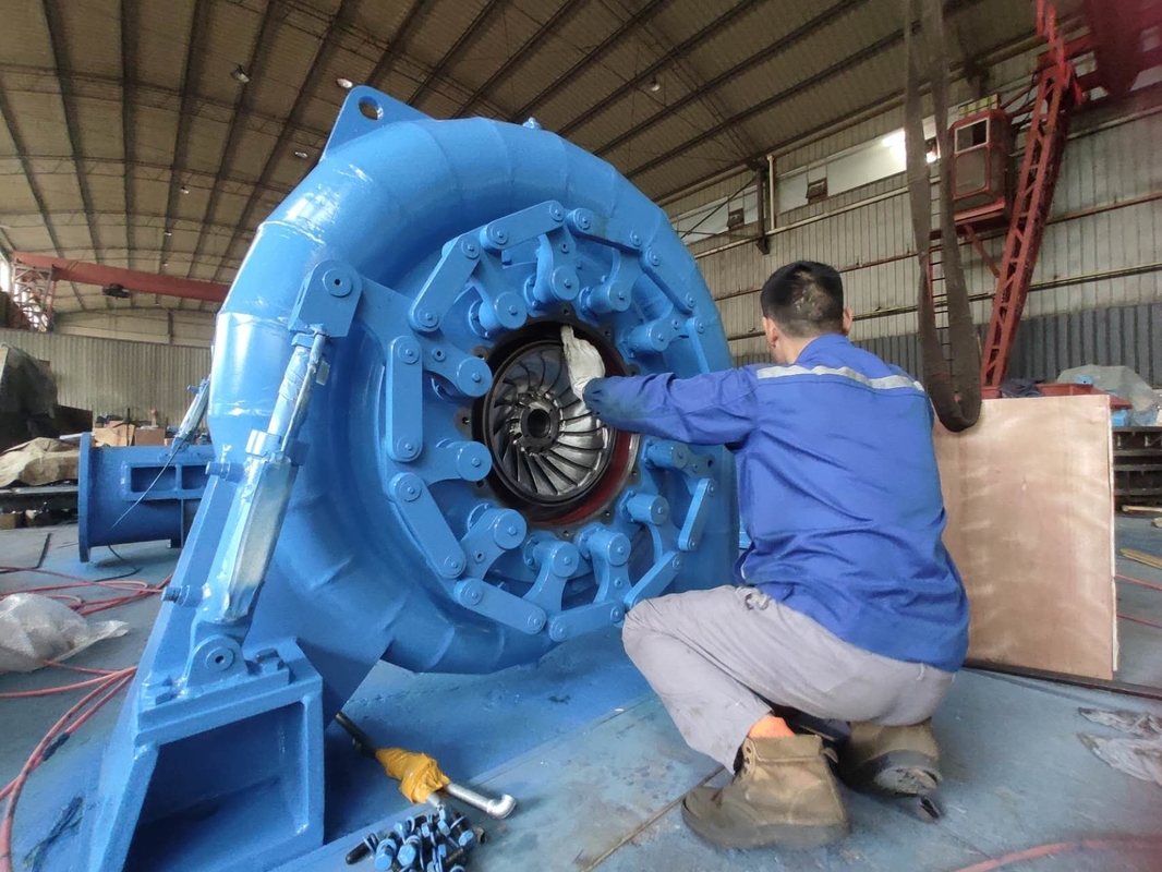 Generator Turbin Air Tanpa Sikat yang Disesuaikan dengan Kontrol Otomatis untuk Instalasi Vertikal