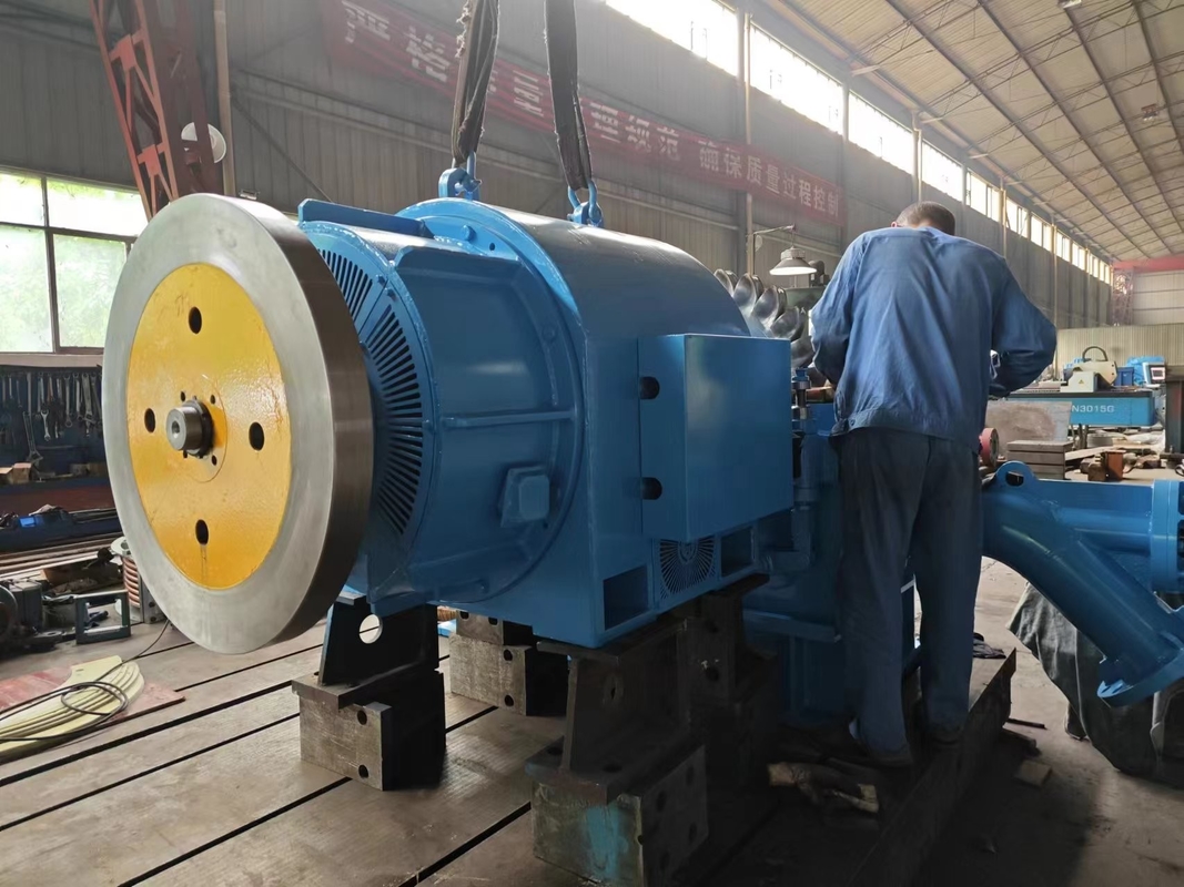 Generator Turbin Hidro 500KW-10MW Bekerja pada 450-1000rpm untuk berbagai ketinggian kepala air