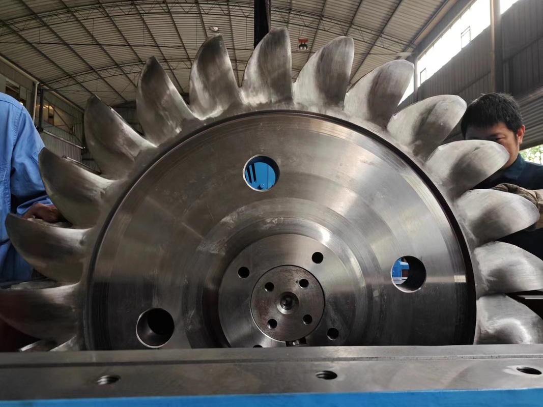 Air Dingin 100kw-10mw Turbin Pelton Digunakan Untuk Air Kepala Tinggi Dengan Kualitas Tinggi