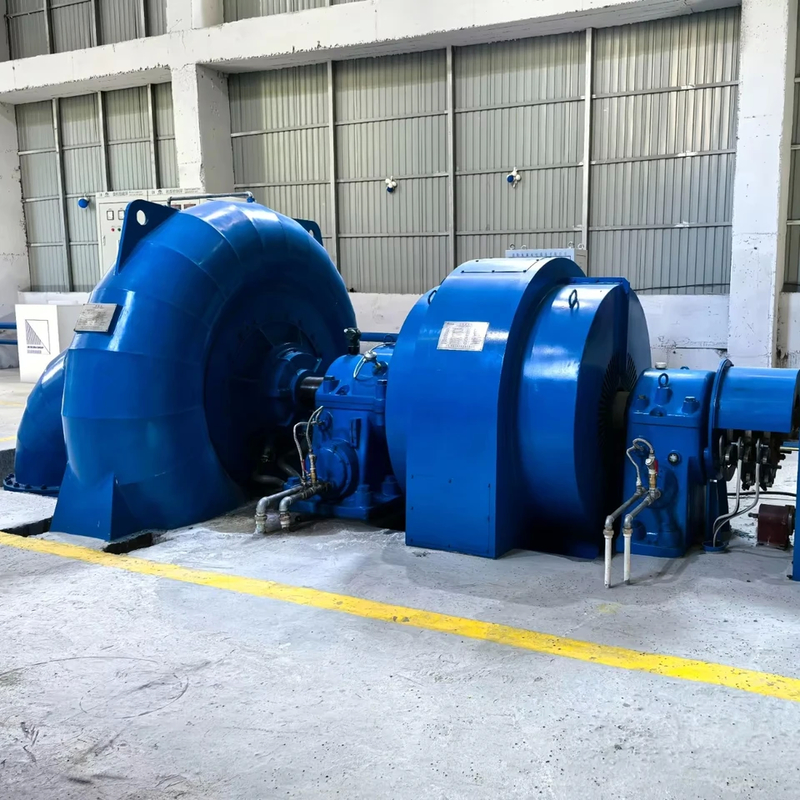 Pengatur 450-1000RPM Vertikal Francis Turbine Generator untuk Low Water Heads dari 20-300M