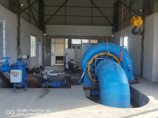 220V/380V/400V tegangan nominal Francis Hydro Turbine disesuaikan untuk kebutuhan Anda