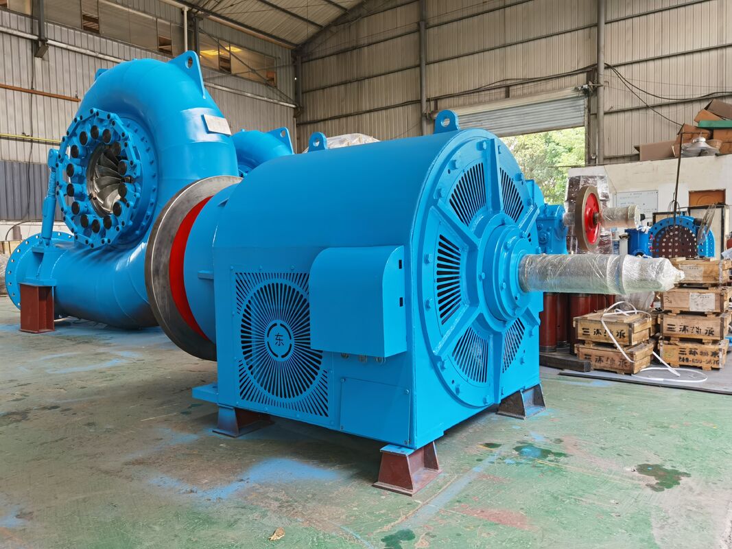 Bahan stainless steel runner Francis Turbine Generator dengan kisaran daya 300kW-20MW dan teknologi soft start