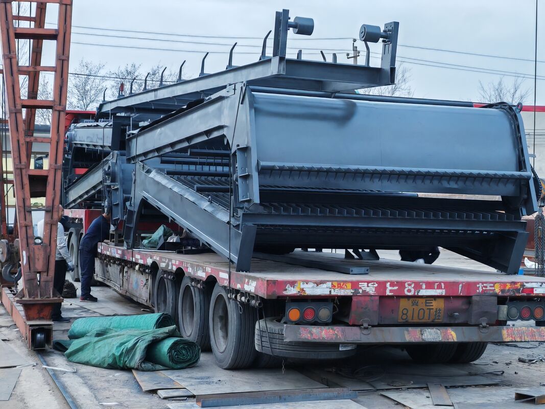 Mesin Pembersih Rak Sampah OEM dengan Ketebalan 4,5 hingga 16 Mm dan Interval Kisi 0,39 hingga 15mm untuk Pemeliharaan Intake Air