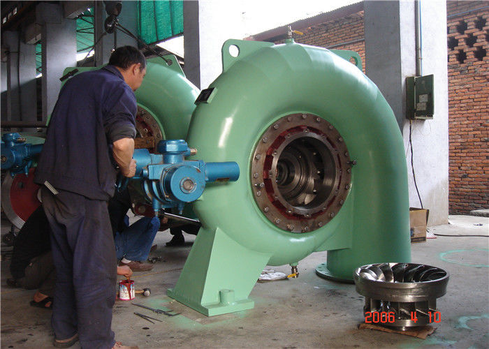 Francis Turbine Generator dengan kecepatan desain 1000r/min untuk tata letak horizontal atau vertikal dan kisaran daya 300kW-20MW