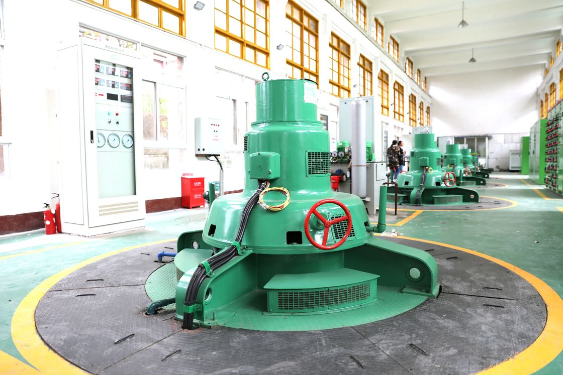Sistem Kontrol Manual atau Otomatis Kaplan Hydro Turbine Generator dengan Diameter Runner 1-10 meter