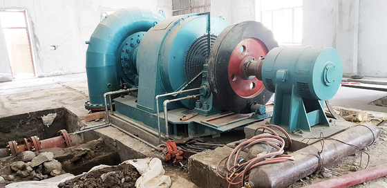 Kontrol otomatis 50Hz/60Hz Francis Turbine Generator 300KW-20MW Daya 400V-10kV Tegangan